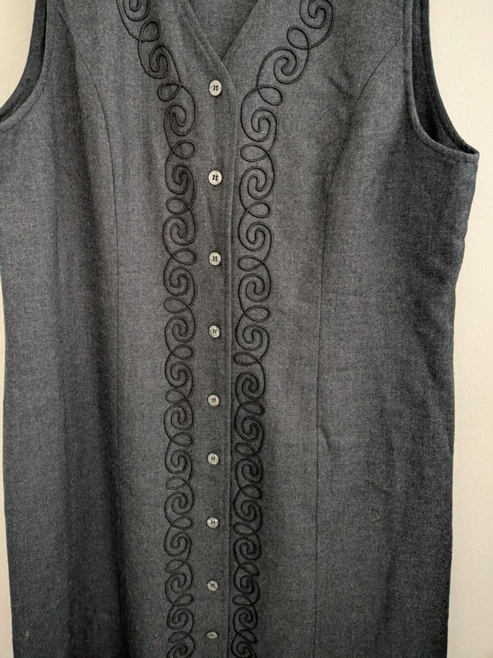 Vtg Talbots 100% Wool Jumper Dress 12P Grey Buttoned Embroidered Midi Lined